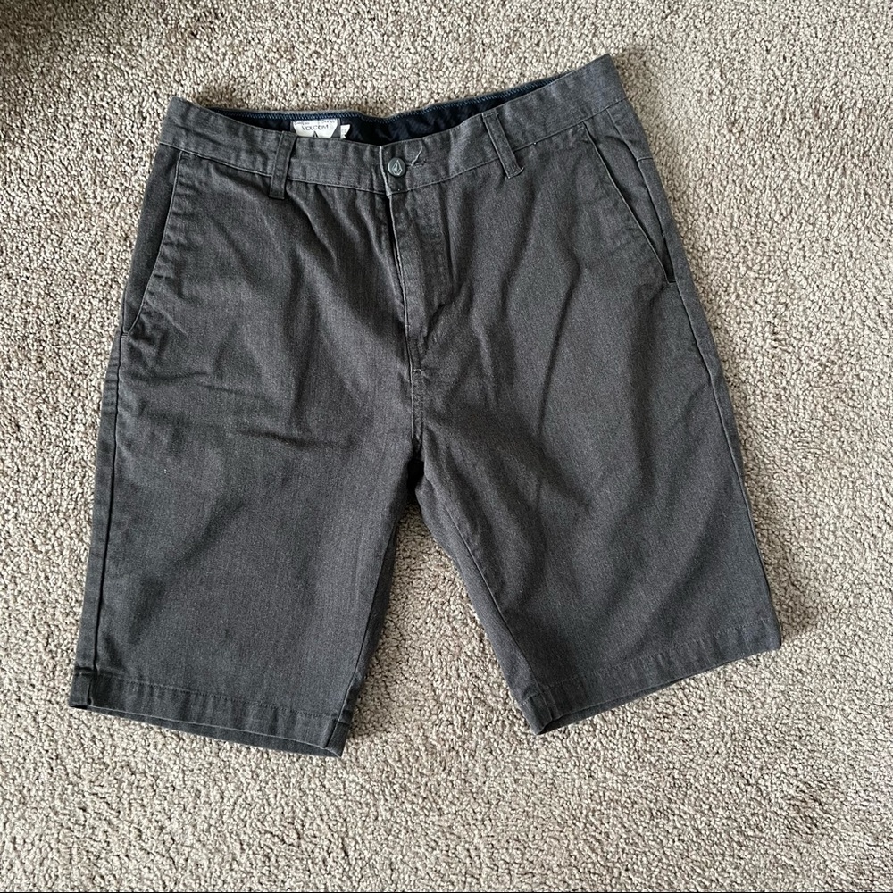 Volcom shorts